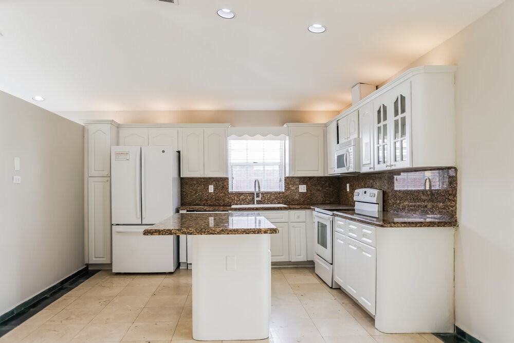 16361 Sw 78th Ter - Photo 6 of 16