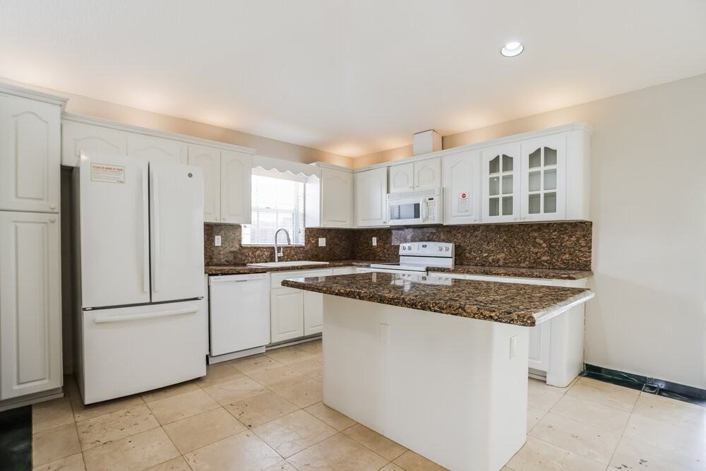 16361 Sw 78th Ter - Photo 7 of 16