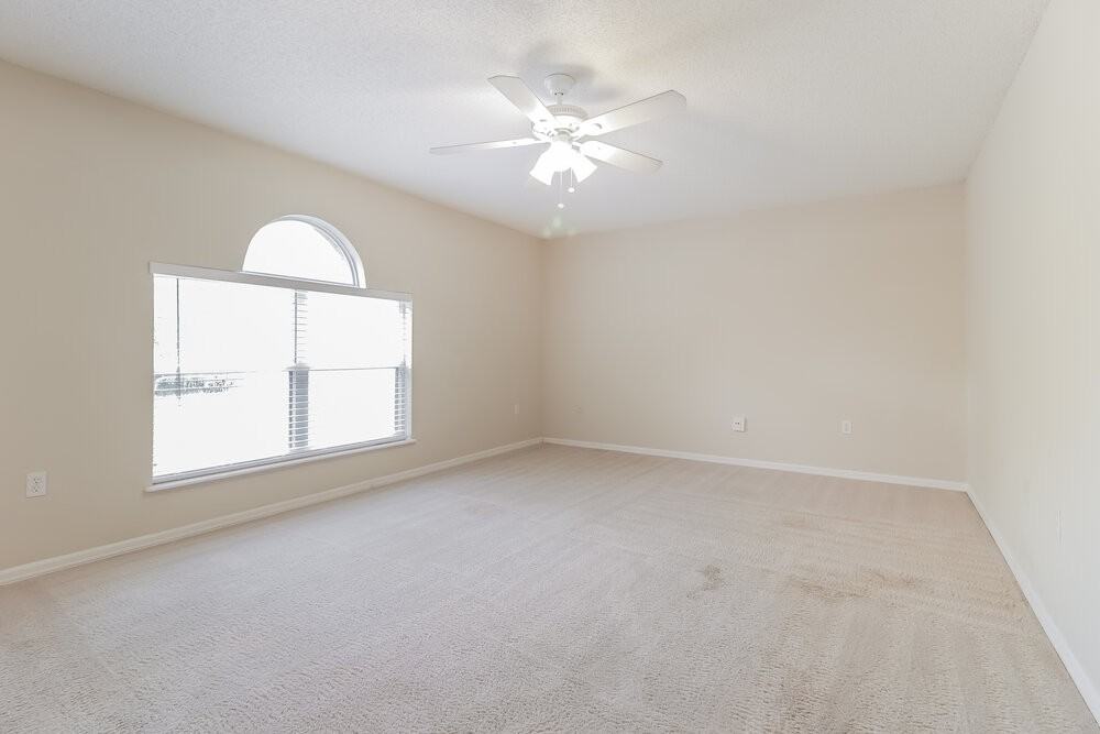 12466 Woodbury Cove Dr - Photo 4 of 17