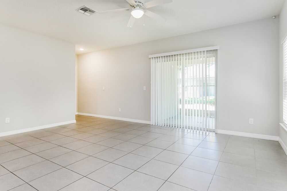 1387 Burnley Ct - Photo 5 of 16