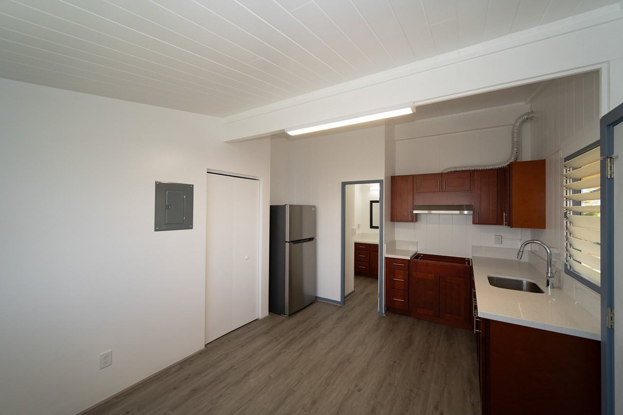 1957 Hoohai St #3 - Photo 2 of 5