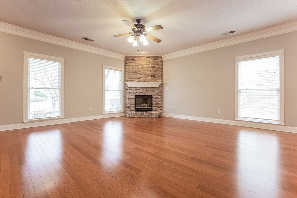 4797 Stone Cross Dr - Photo 3 of 15