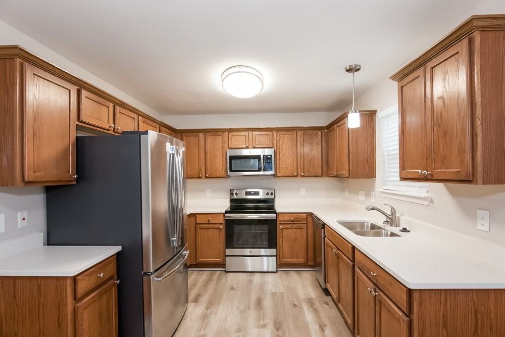 1119 Homestead Glen Blvd - Photo 7 of 17