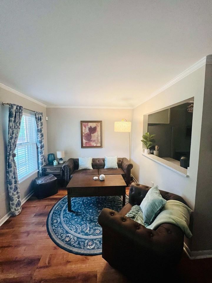162 E University Dr #1583721P - Photo 5 of 48