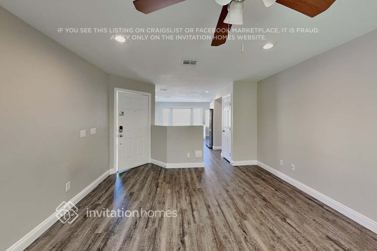 10437 Wild Bill Ct - Photo 4 of 16