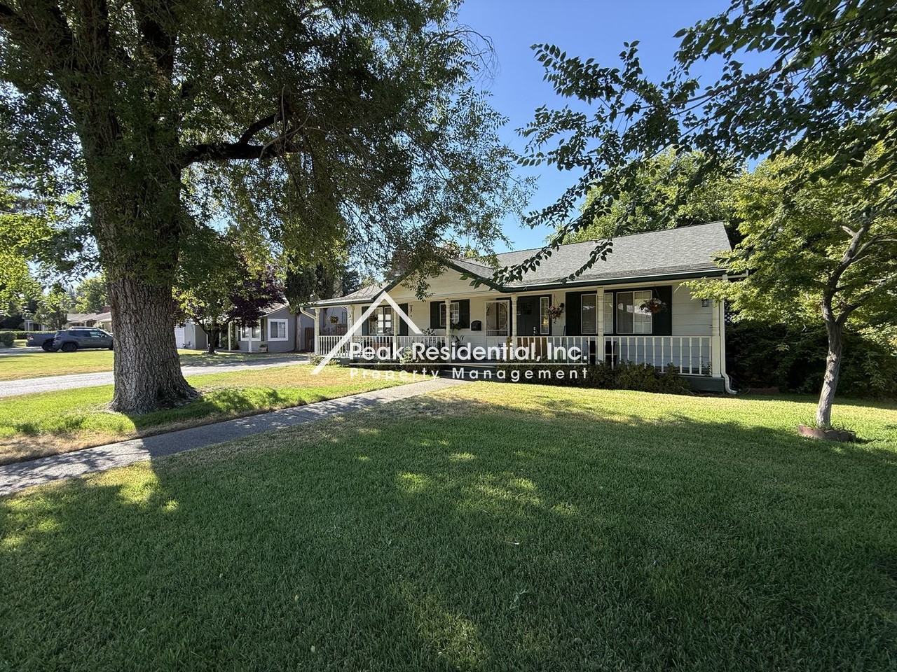 4308 Ravenwood Ave - Photo 2 of 4
