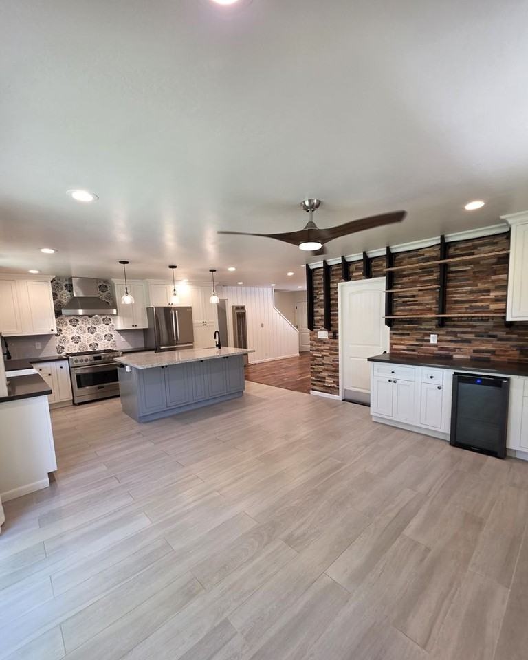 1317 Sherwood Dr - Photo 6 of 50