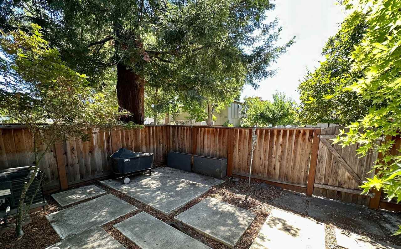 454 Poppy Pl - Photo 6 of 14