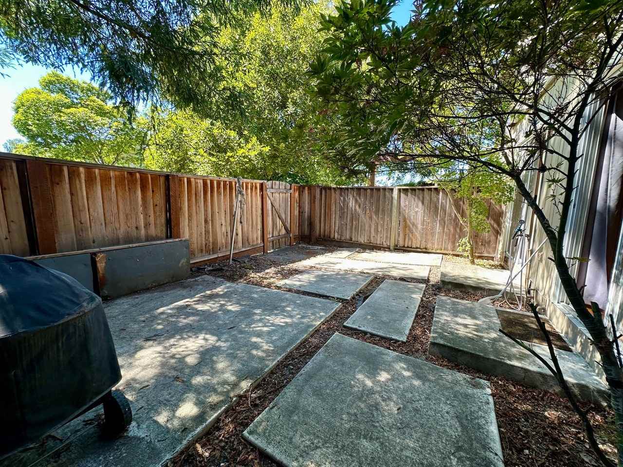 454 Poppy Pl - Photo 7 of 14