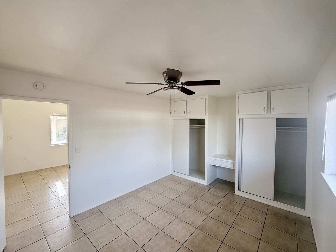 24458 Myers Ave - Photo 6 of 11