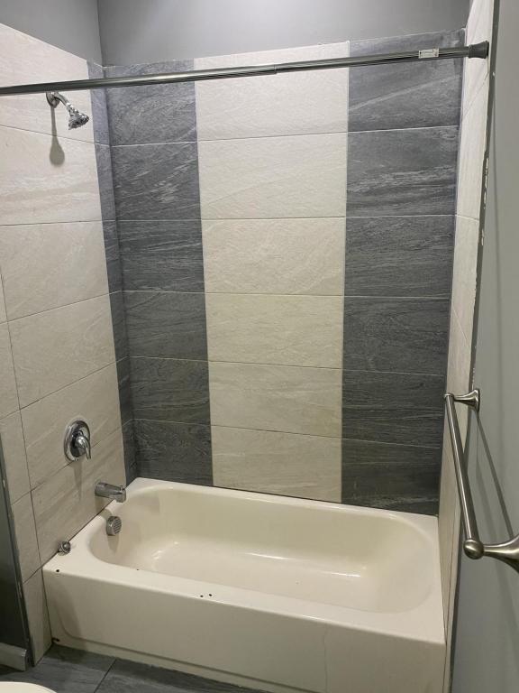 51 N Walnut St #403 - Photo 5 of 6