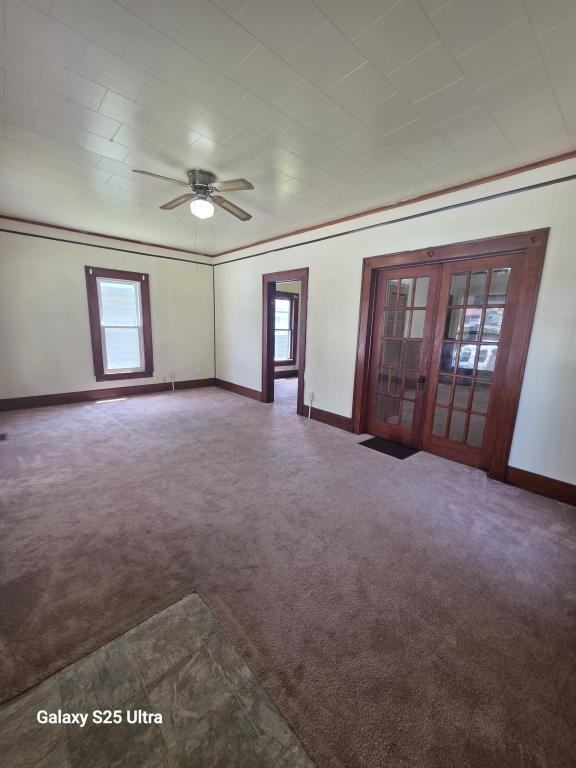 1027 S Bell St - Photo 5 of 14