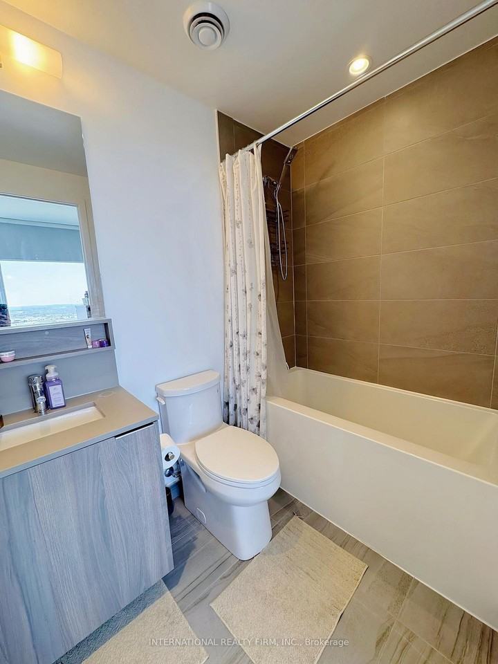 950 Portage Parkway - Photo 5