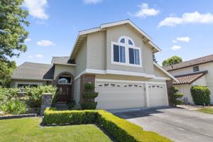 featured image of 6976 Corte Verde #1