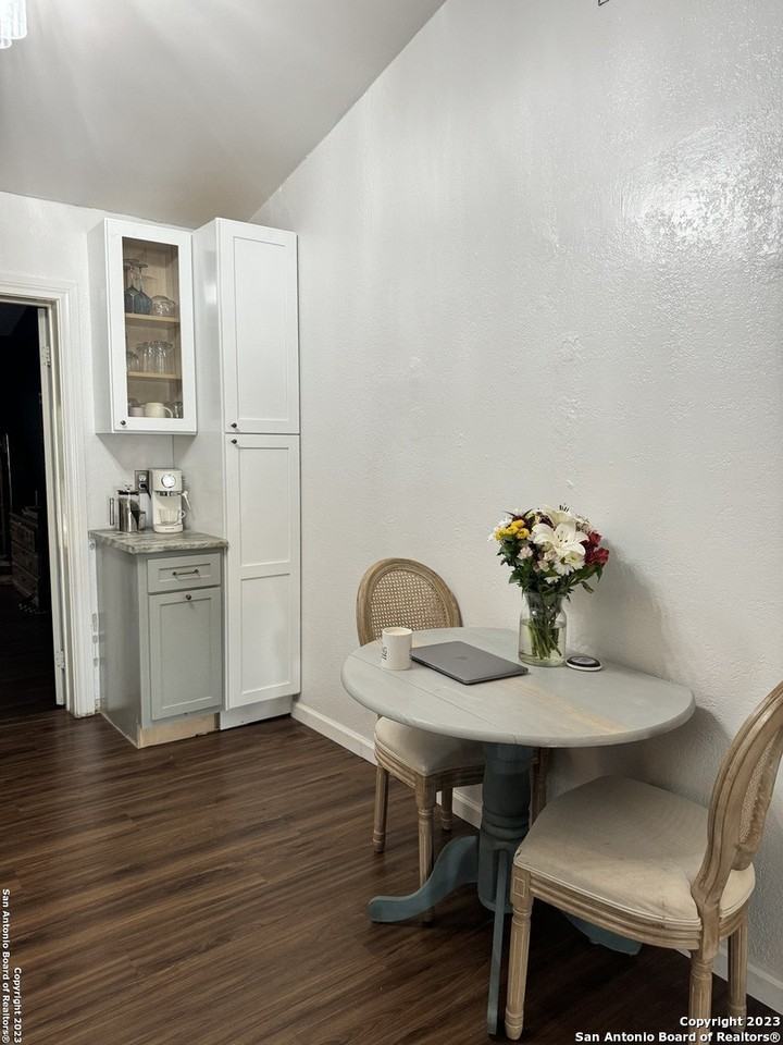 18214 Scenic Loop Rd #1 - Photo 4 of 19
