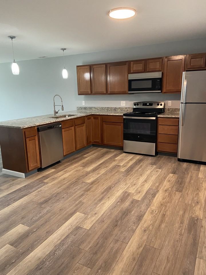 326 Cessna Drive - Photo 2 of 10