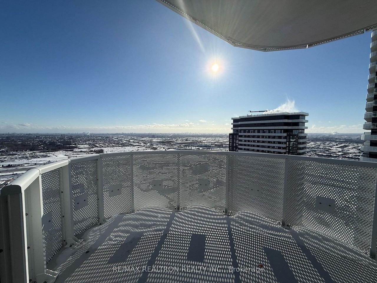 8 Interchange Way - Photo 13
