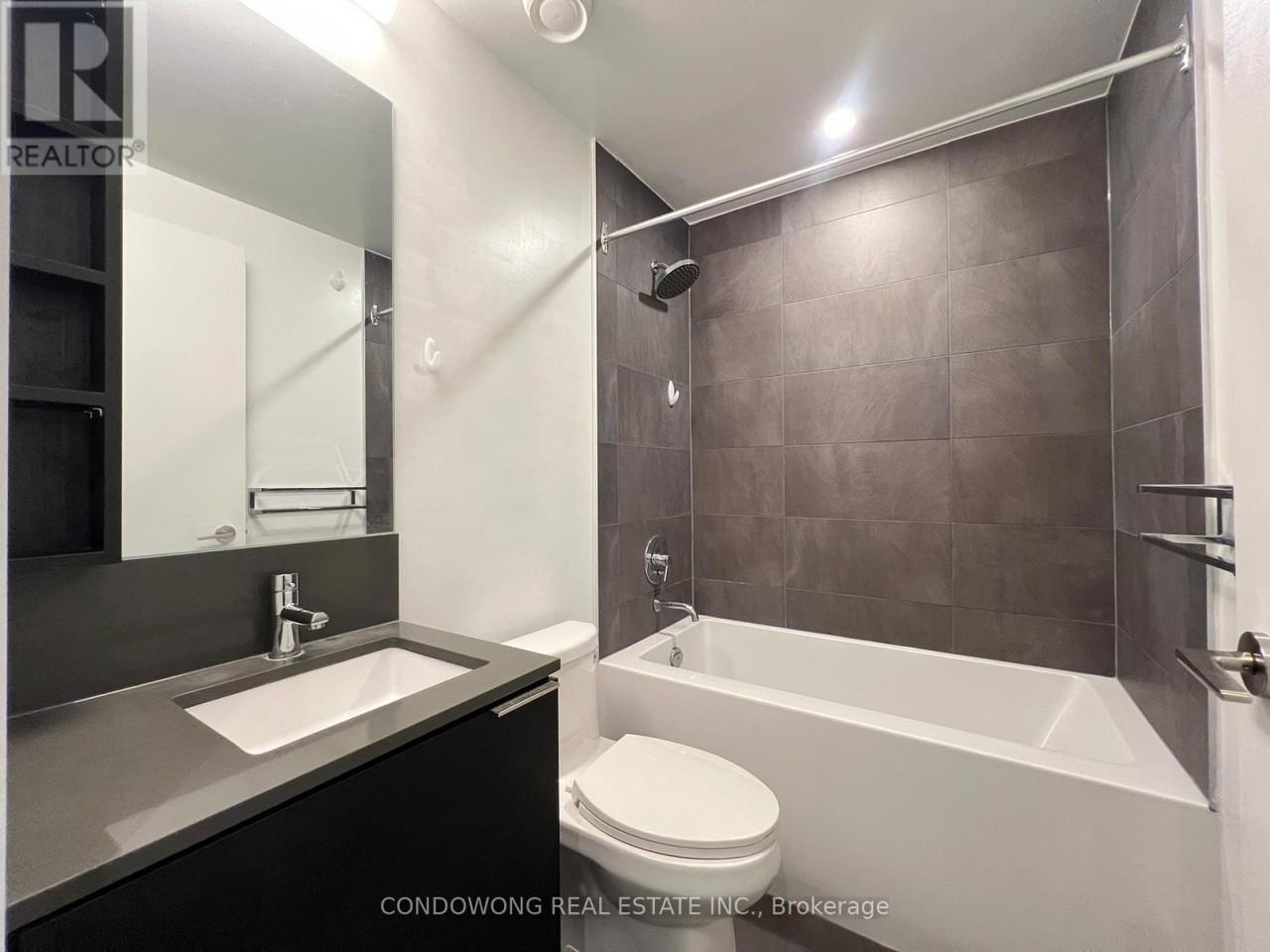 1000 Portage Parkway - Photo 9