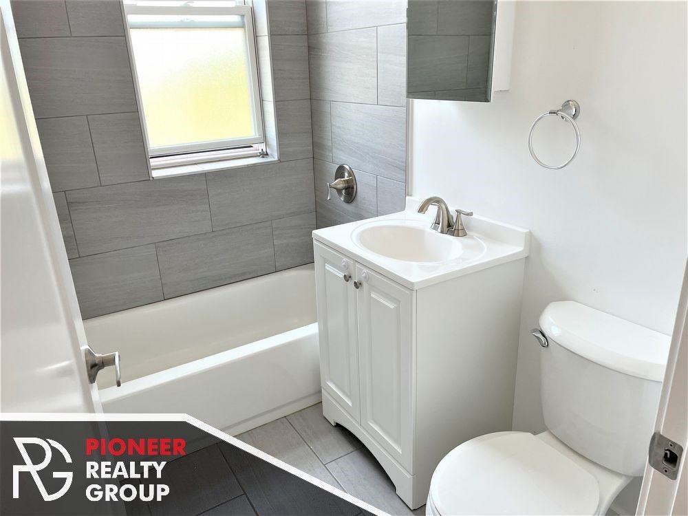 5610 N Western Ave - Photo 5 of 5