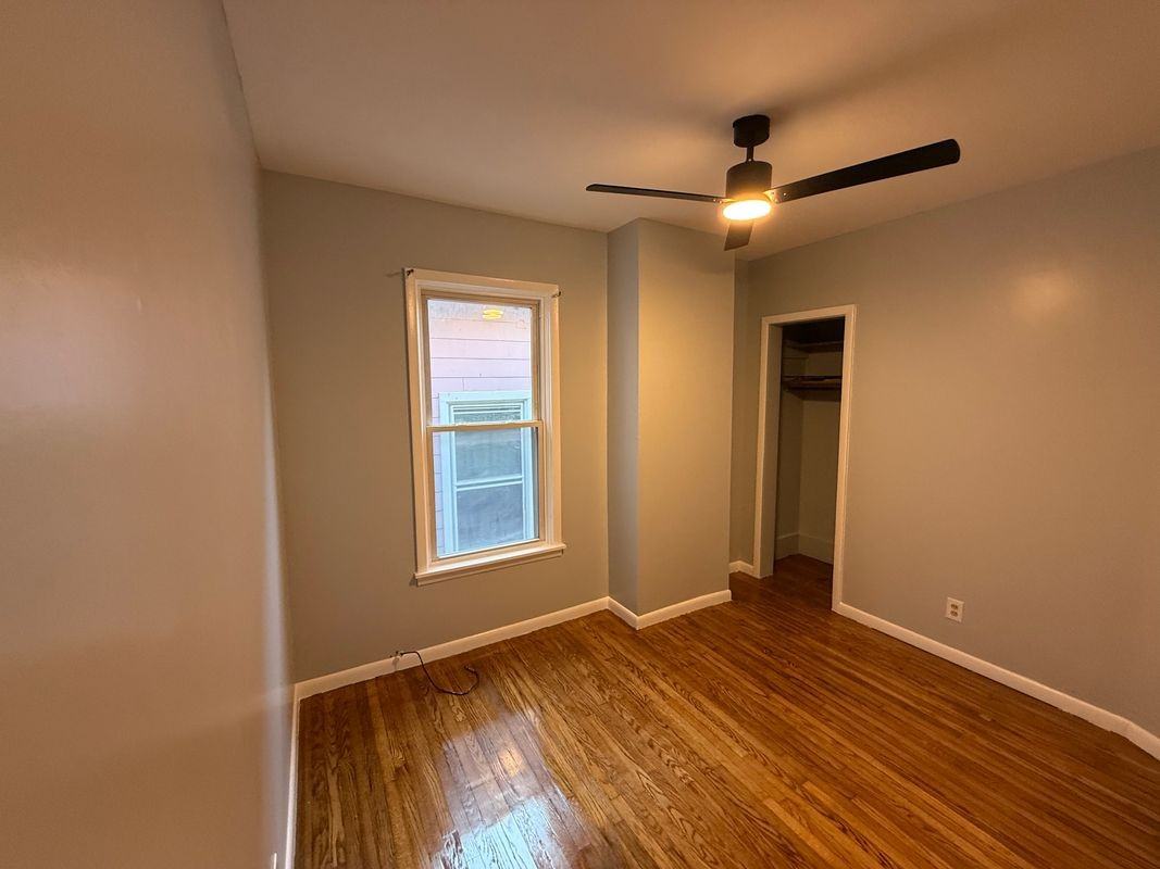 483 Auburn Ave - Photo 3 of 9