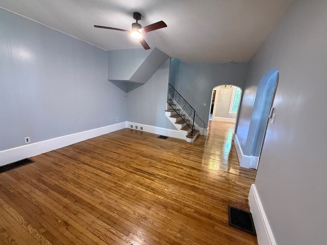 483 Auburn Ave - Photo 6 of 9