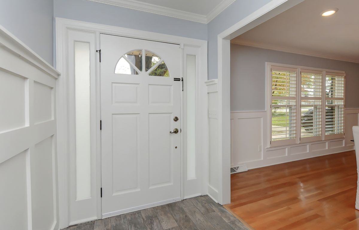 6338 Owenby Ct - Photo 3 of 26