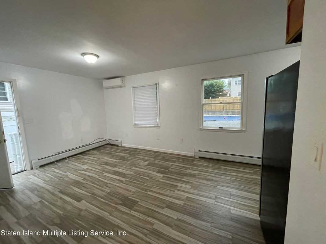 19 Hillcrest Ave - Photo 2 of 7