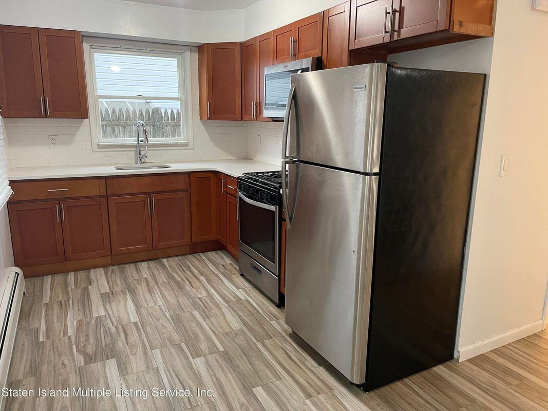 19 Hillcrest Ave - Photo 3 of 7
