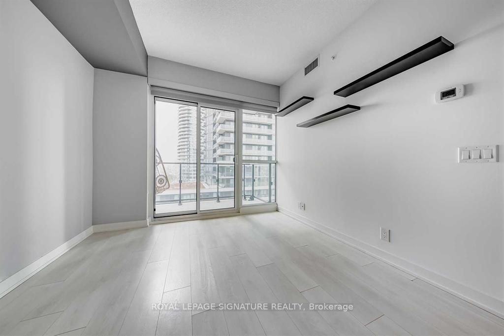 2200 Lake Shore Boulevard West - Photo 7