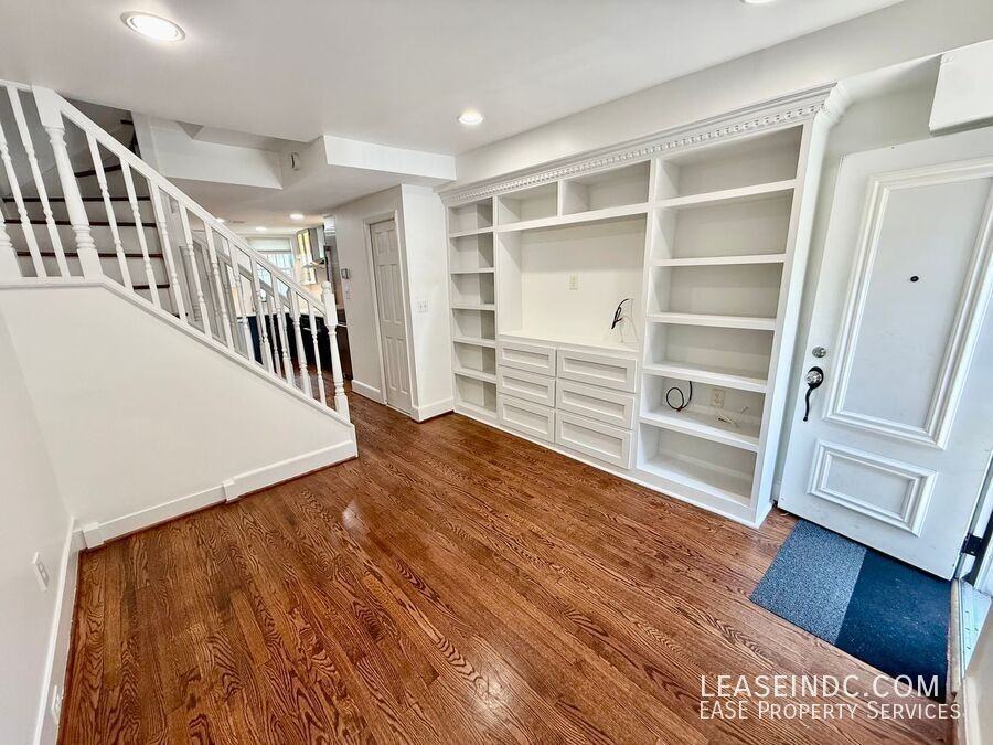 2333 17th St Nw - Photo 3 of 25