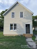 featured image of 33 Oak St