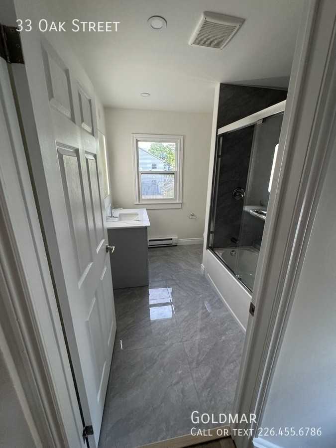 33 Oak St - Photo 5 of 18