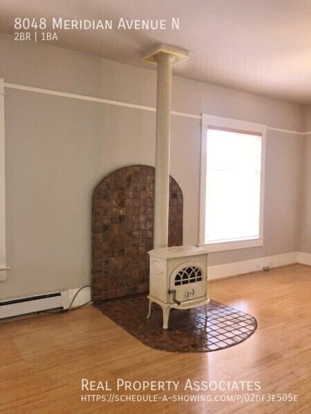 8048 Meridian Ave N - Photo 4 of 17