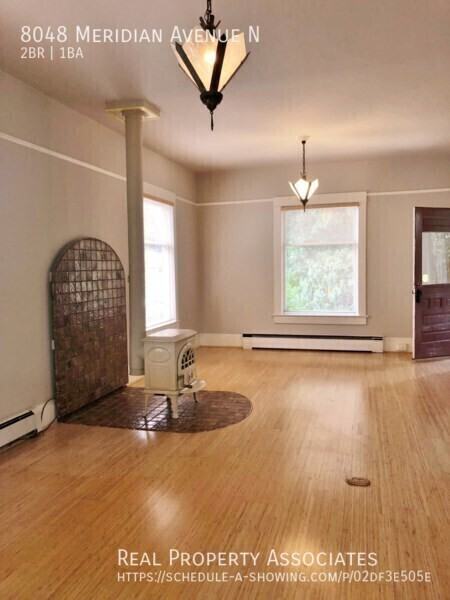 8048 Meridian Ave N - Photo 5 of 17