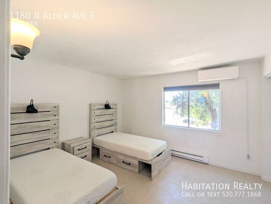 1180 N Alder Ave - Photo 6 of 9