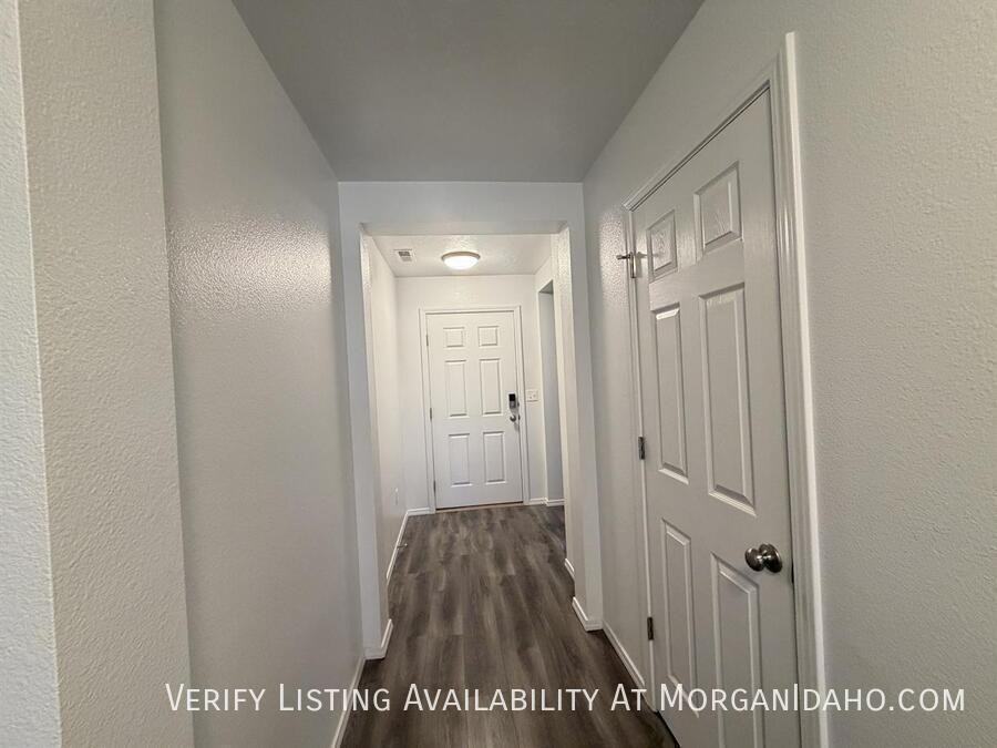 7690 E Willard Dr - Photo 2 of 12