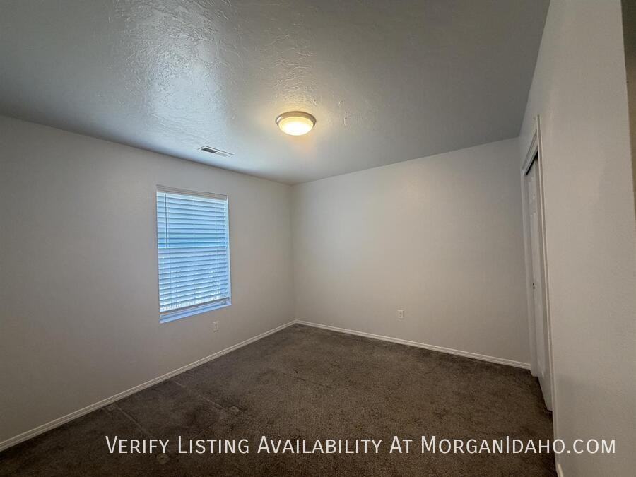 7690 E Willard Dr - Photo 3 of 12