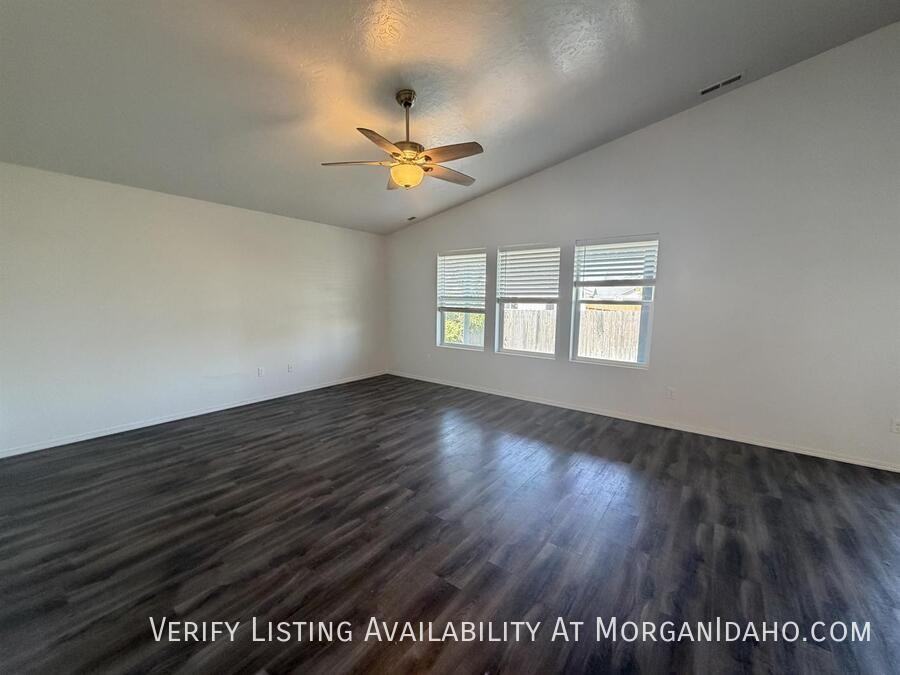 7690 E Willard Dr - Photo 4 of 12