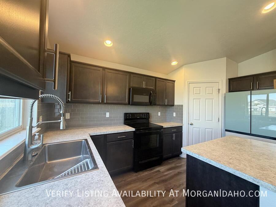 7690 E Willard Dr - Photo 5 of 12