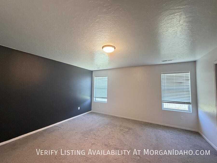 7690 E Willard Dr - Photo 7 of 12