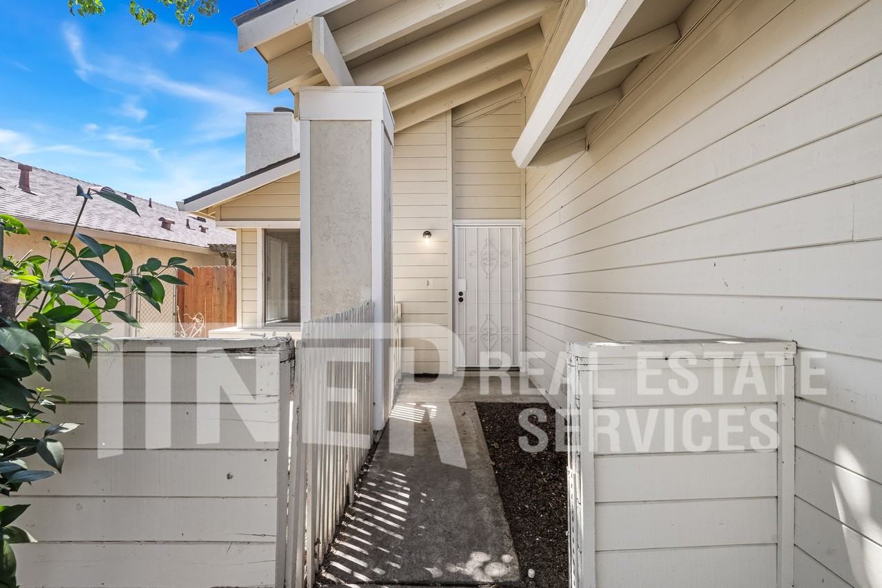 4907 Perceptive Way - Photo 7 of 27