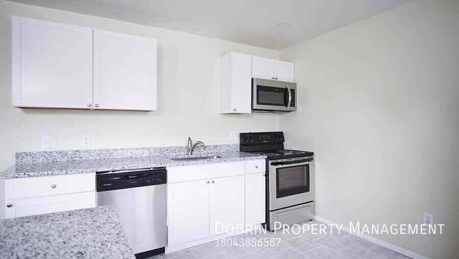 1422 Winder St #4 - Photo 3 of 18
