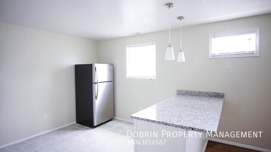 1422 Winder St #4 - Photo 4 of 18
