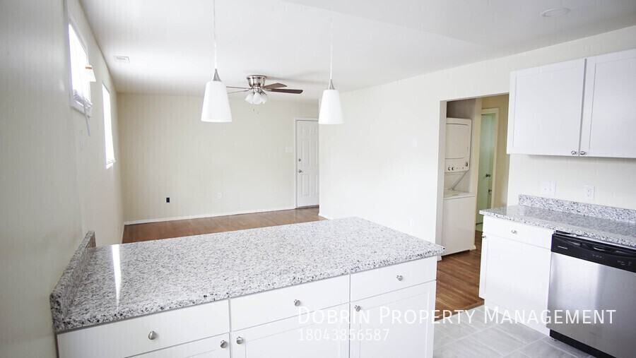 1422 Winder St #4 - Photo 5 of 18
