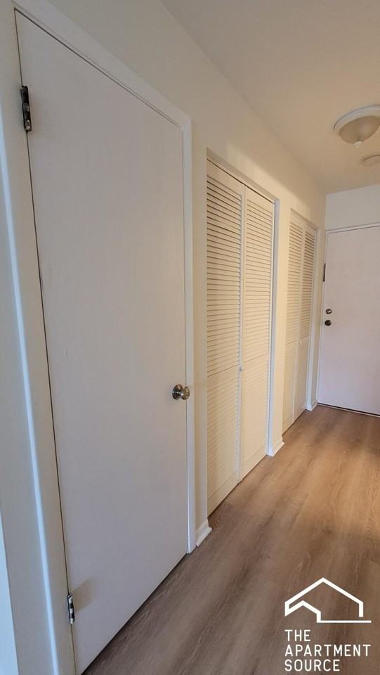1039 College Ave #10W - Photo 4 of 14