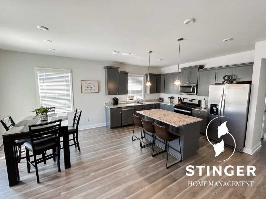 1207 Brackish Ct - Photo 4 of 18