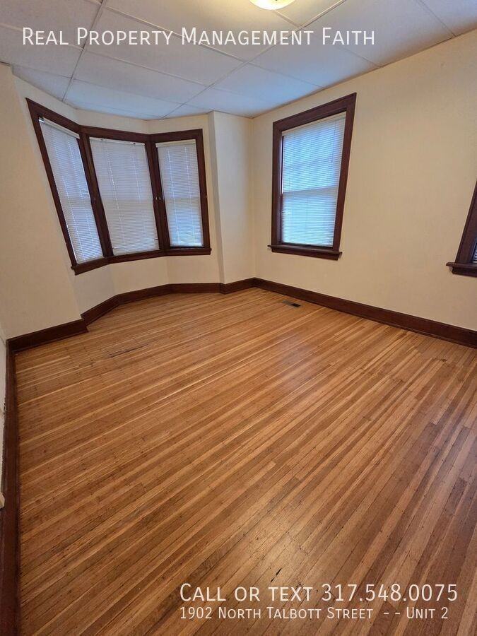 1902 N Talbott St #2 - Photo 6 of 18
