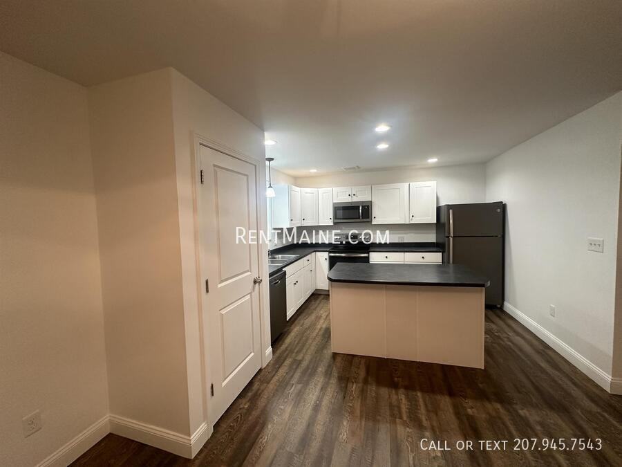 70 Basketball Ct - Photo 2 of 15