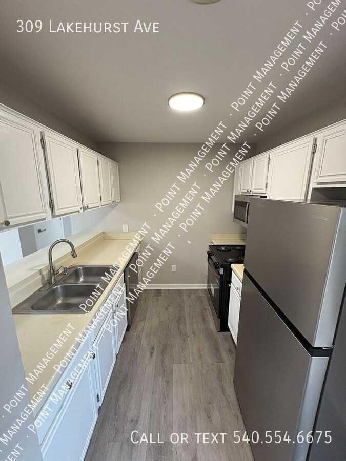 309 Lakehurst Ave - Photo 4 of 10