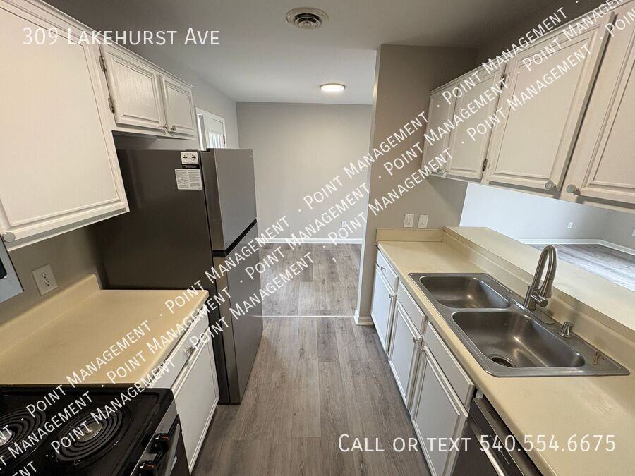309 Lakehurst Ave - Photo 5 of 10